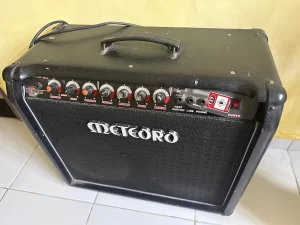 Amplificador Meteoro Nitrous Gs 100 Para Guitarra