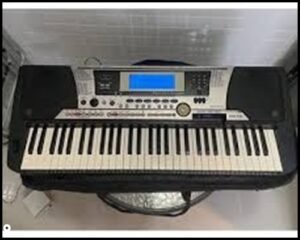 TECLADO YAMAHA PSR-550 USADO EM BOM ESTADO
