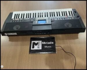 YAMAHA PSR-550 – TECLADO USADO PARA VENDA